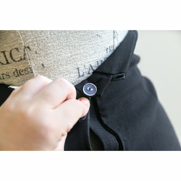 Anthropologie Front Split Pencil Skirt - Picture 6 of 7